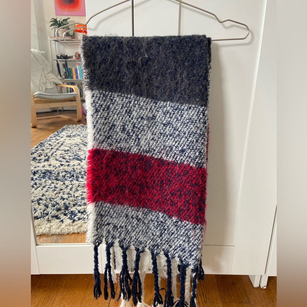 Fuzzy blanket scarf